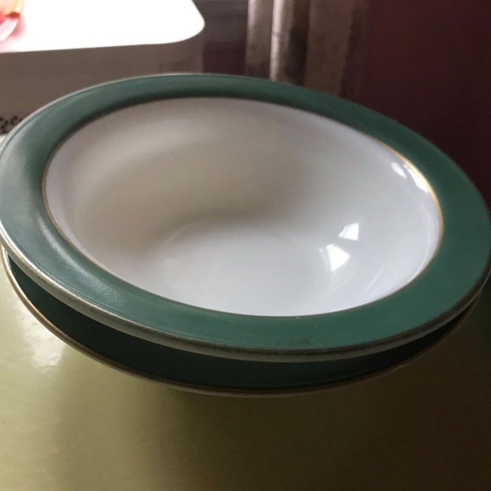 2 PYREX MILK GLASS  WHITE/ DARK GREEN RIMMED WITH GOLD TRIM SERVING BOWLS 9"